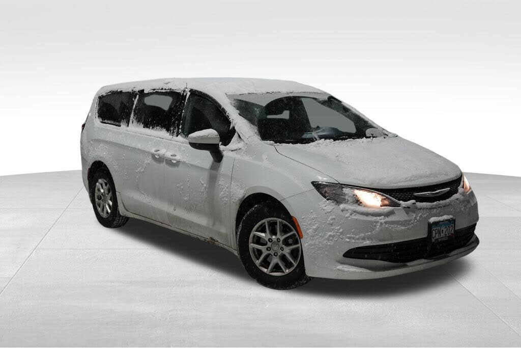 2017 Chrysler Pacifica LX FWD