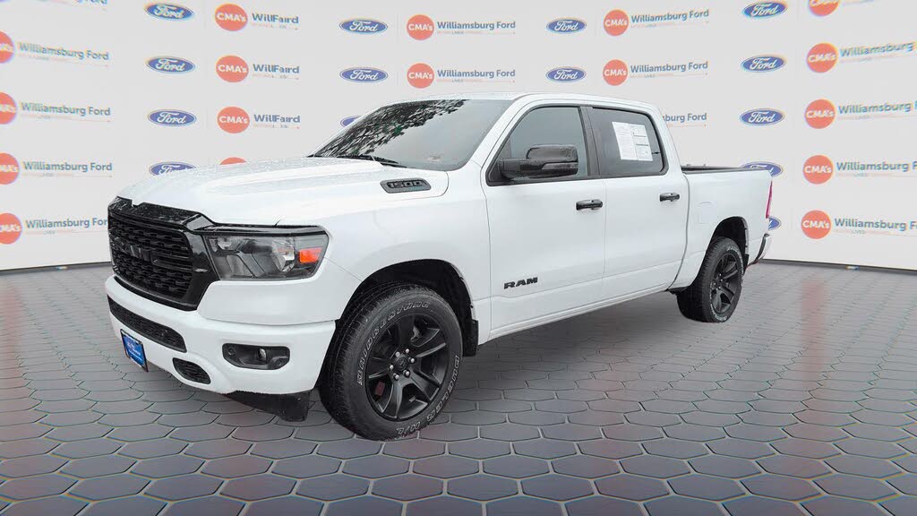 2024 RAM 1500 Big Horn Crew Cab 4WD