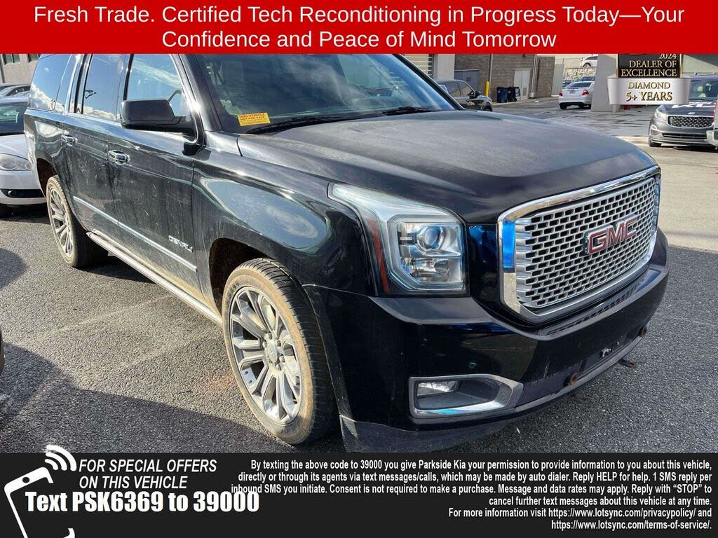 2017 GMC Yukon XL Denali 4WD
