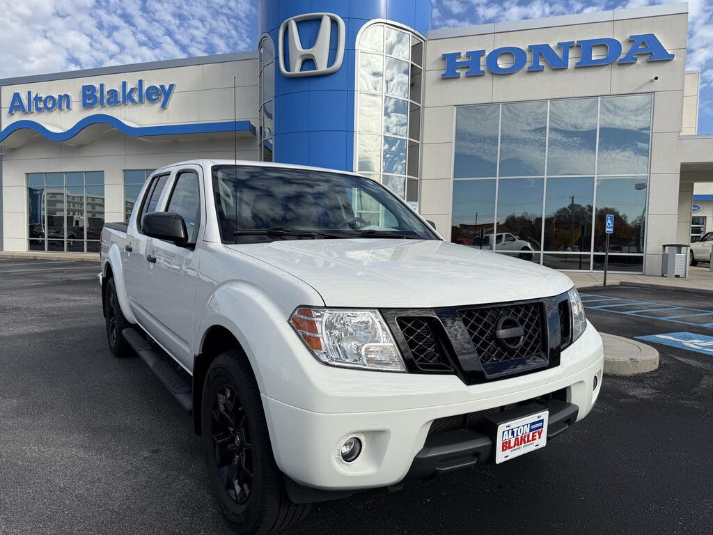 2021 Nissan Frontier SV Crew Cab 4WD