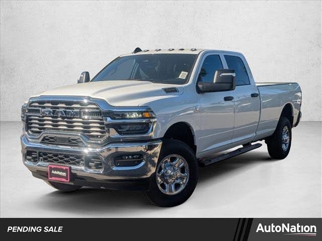 2025 RAM 2500 Tradesman Crew Cab LB 4WD