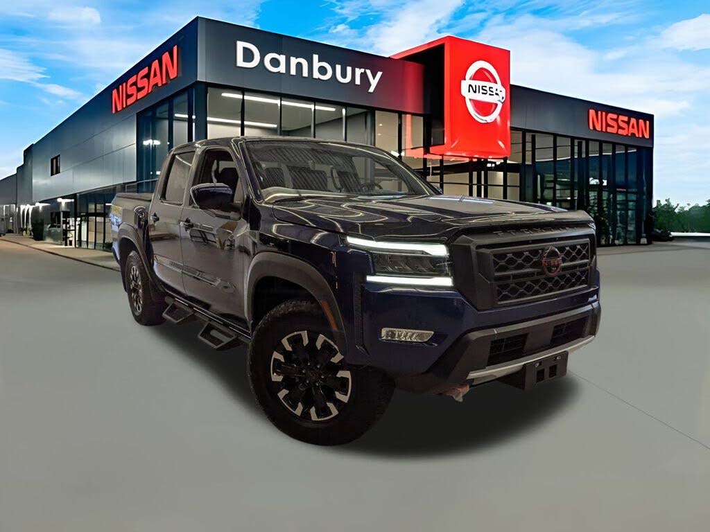 2023 Nissan Frontier PRO-4X Crew Cab 4WD