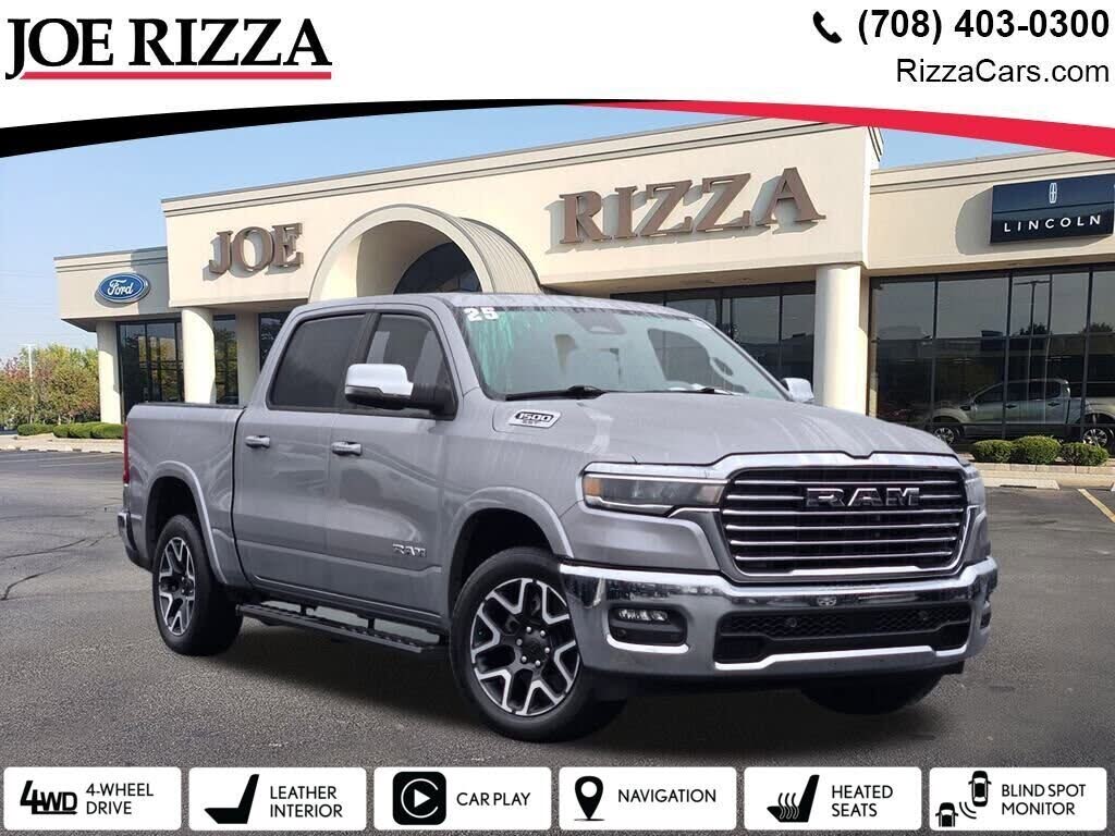 2025 RAM 1500 Laramie Crew Cab 4WD