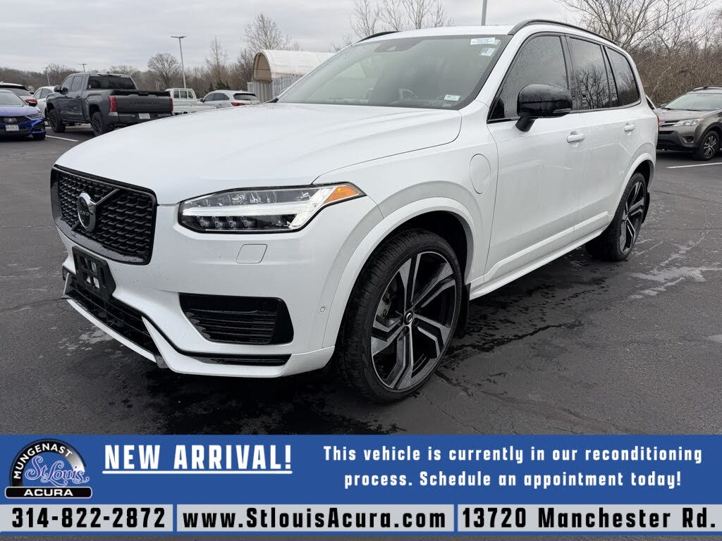 2021 Volvo XC90 T8 Recharge R-Design eAWD