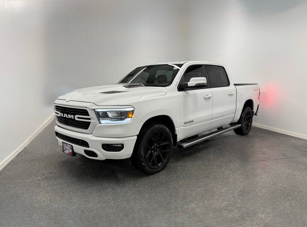2023 RAM 1500 Laramie Crew Cab 4WD