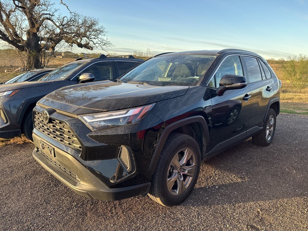 2024 Toyota RAV4 XLE FWD