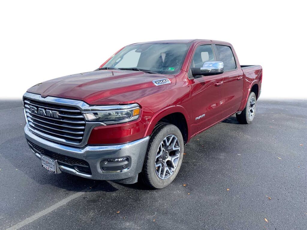 2025 RAM 1500 Laramie Crew Cab 4WD