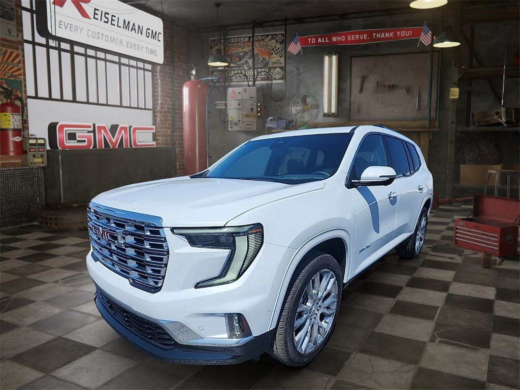 2026 GMC Acadia Denali AWD