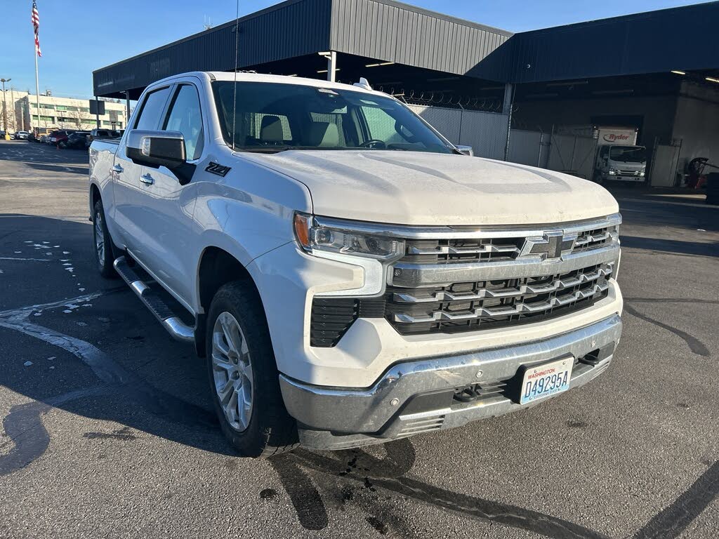 2023 Chevrolet Silverado 1500 LTZ Crew Cab 4WD