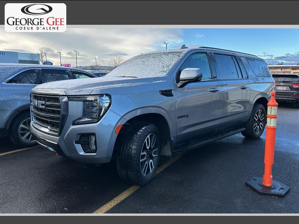 2023 GMC Yukon XL AT4 4WD