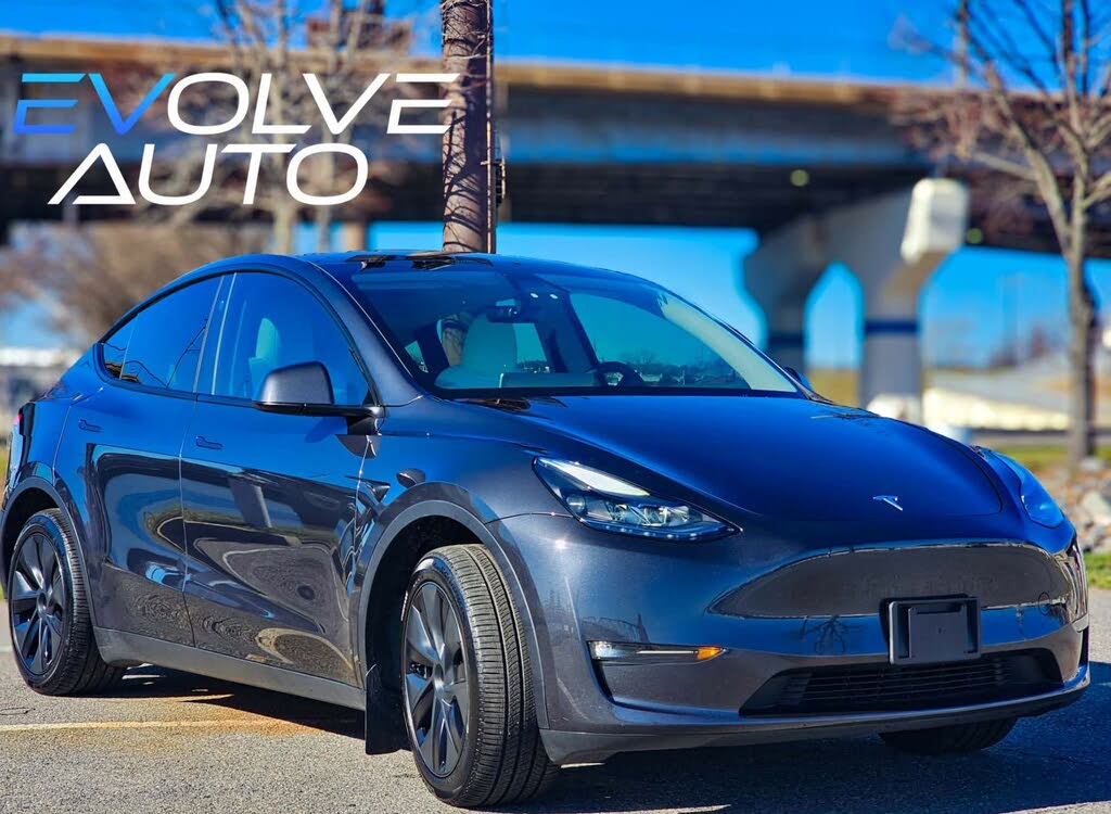 2024 Tesla Model Y Long Range AWD