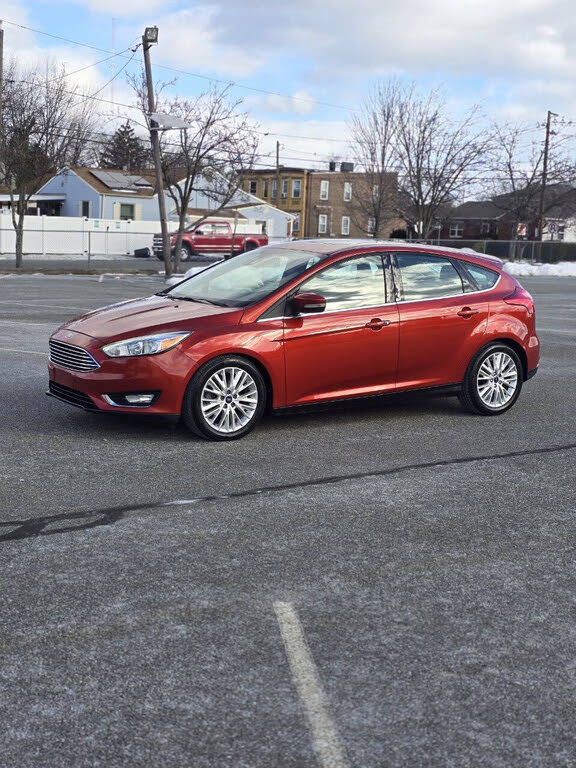 2018 Ford Focus Titanium Hatchback