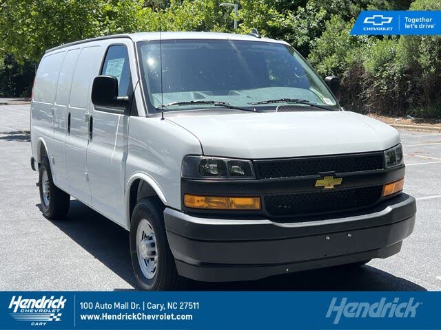 2025 Chevrolet Express Cargo 2500 RWD