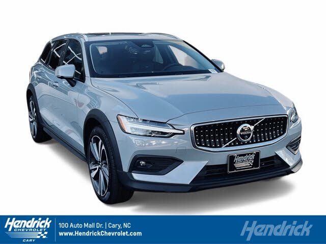 2025 Volvo V60 Cross Country B5 Plus AWD