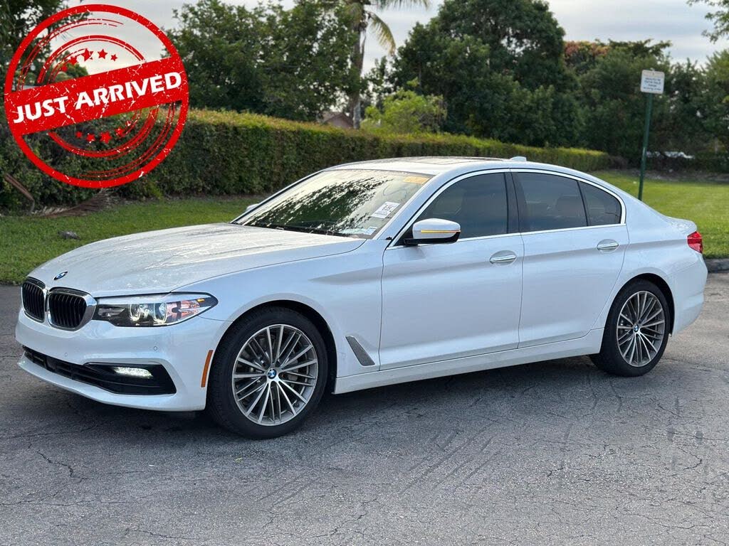 2018 BMW 5 Series 530i Sedan RWD
