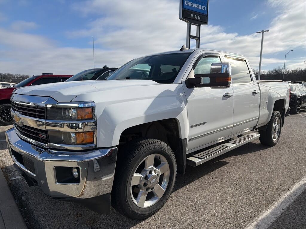 2016 Chevrolet Silverado 2500HD LTZ Crew Cab 4WD