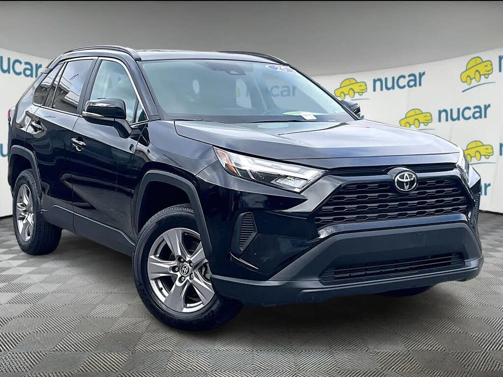 2025 Toyota RAV4 XLE AWD