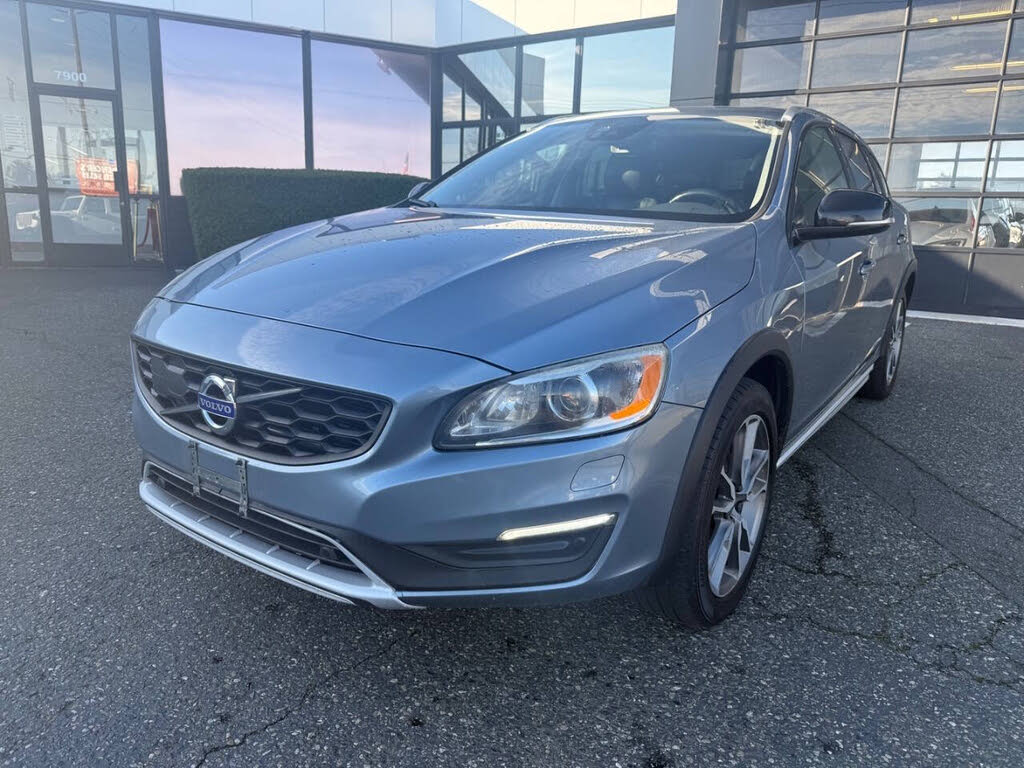 2017 Volvo V60 Cross Country T5 Platinum AWD