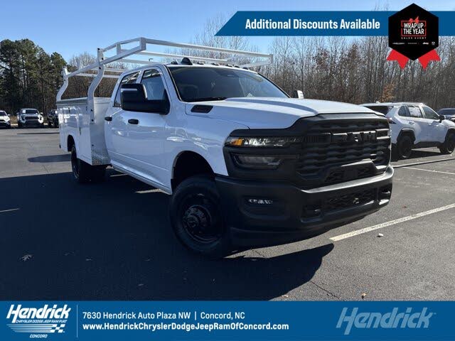 2025 RAM 3500 Chassis Tradesman Crew Cab LB DRW 4WD