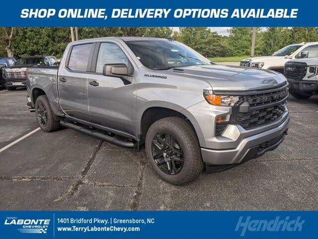 2026 Chevrolet Silverado 1500 Custom Crew Cab 4WD