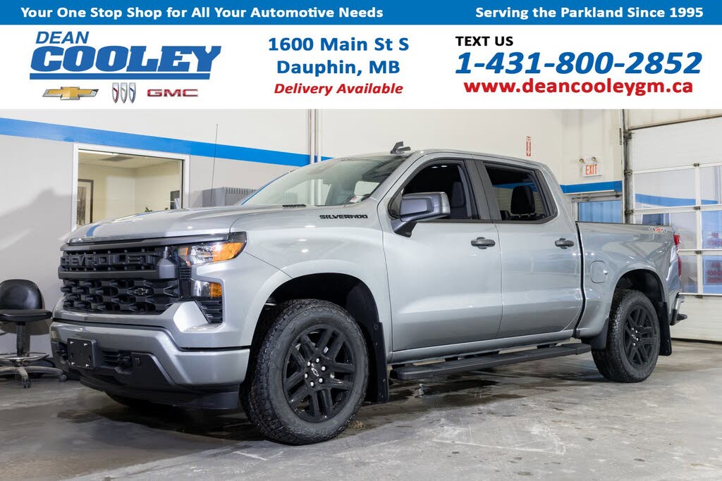 Chevrolet Silverado 1500 Custom Crew Cab 4WD 2026