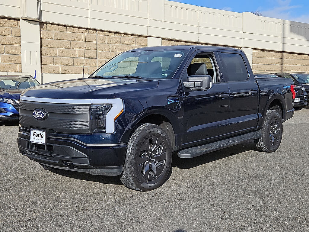 2024 Ford F-150 Lightning XLT SuperCrew AWD
