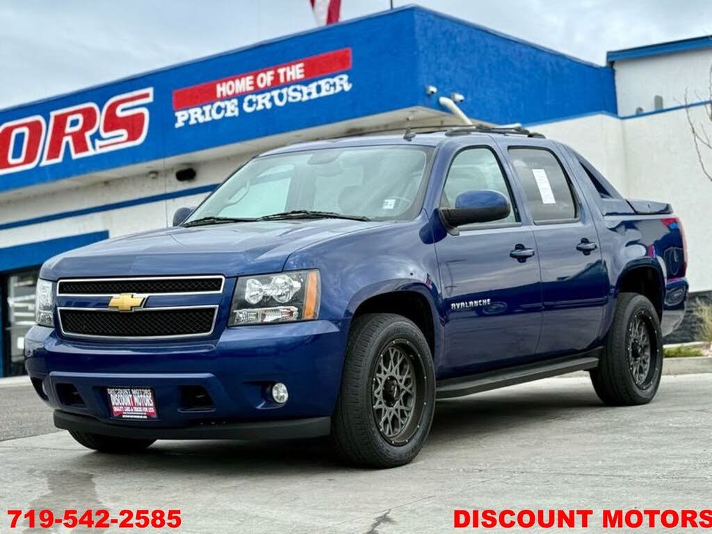 2013 Chevrolet Avalanche LT Black Diamond Edition 4WD