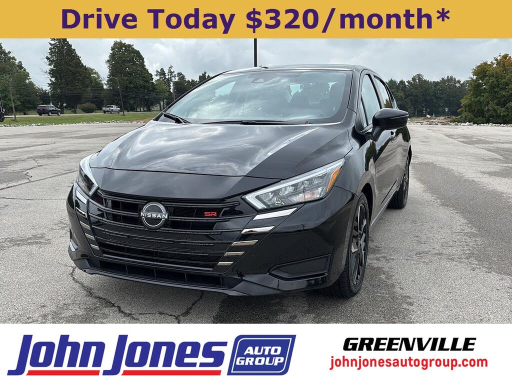 2024 Nissan Versa SR FWD