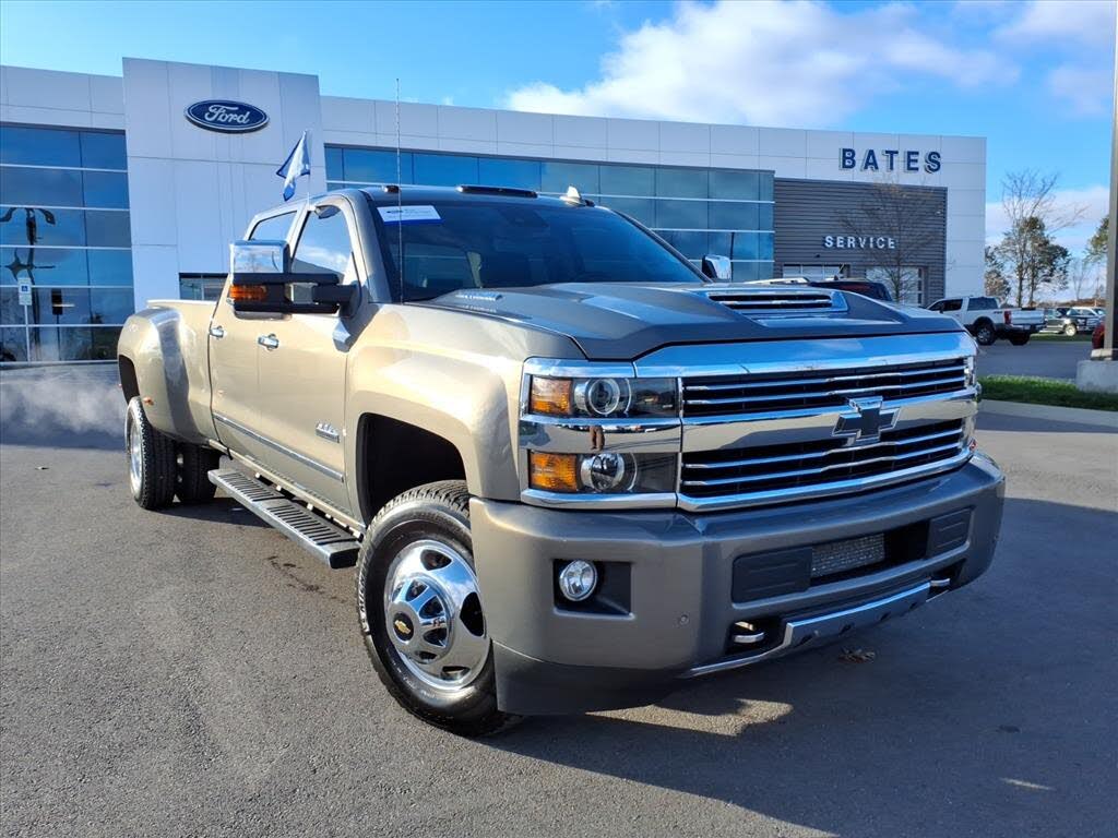 2017 Chevrolet Silverado 3500HD High Country Crew Cab 4WD