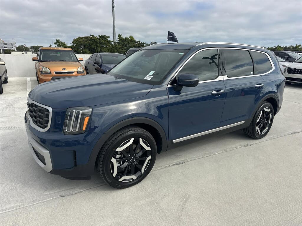 2024 Kia Telluride S FWD