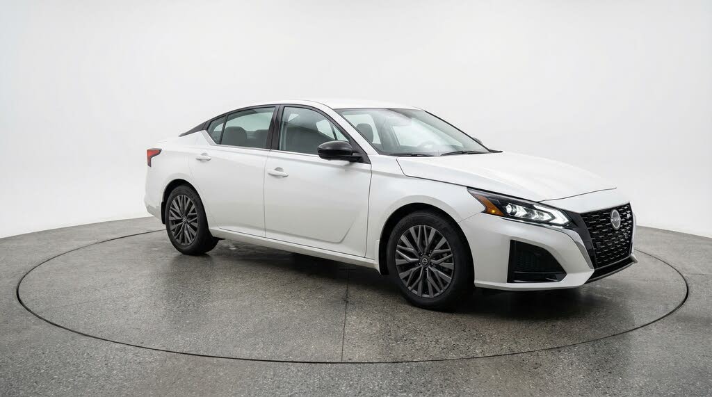 2025 Nissan Altima 2.5 SV FWD