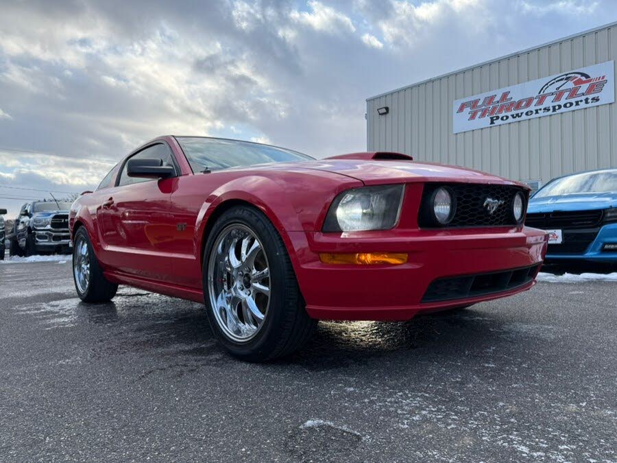 2007 Ford Mustang GT Deluxe Coupe RWD