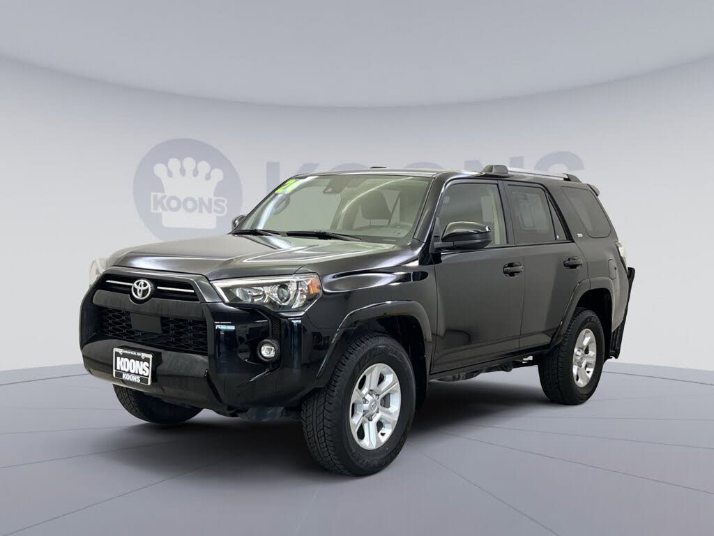 2024 Toyota 4Runner SR5 4WD