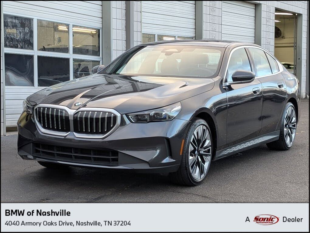 2025 BMW 5 Series 530i RWD