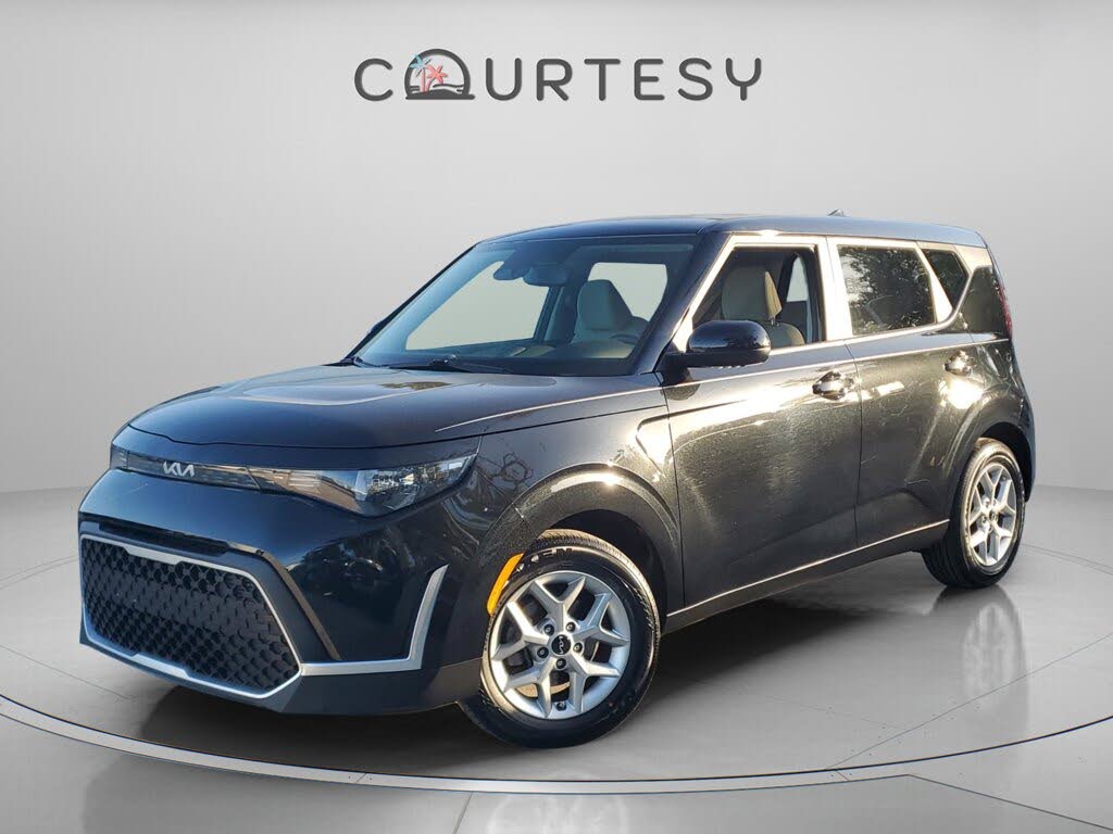 2023 Kia Soul LX FWD
