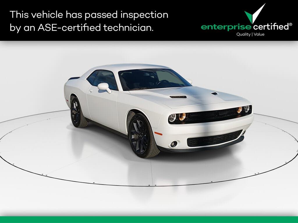 2022 Dodge Challenger SXT RWD