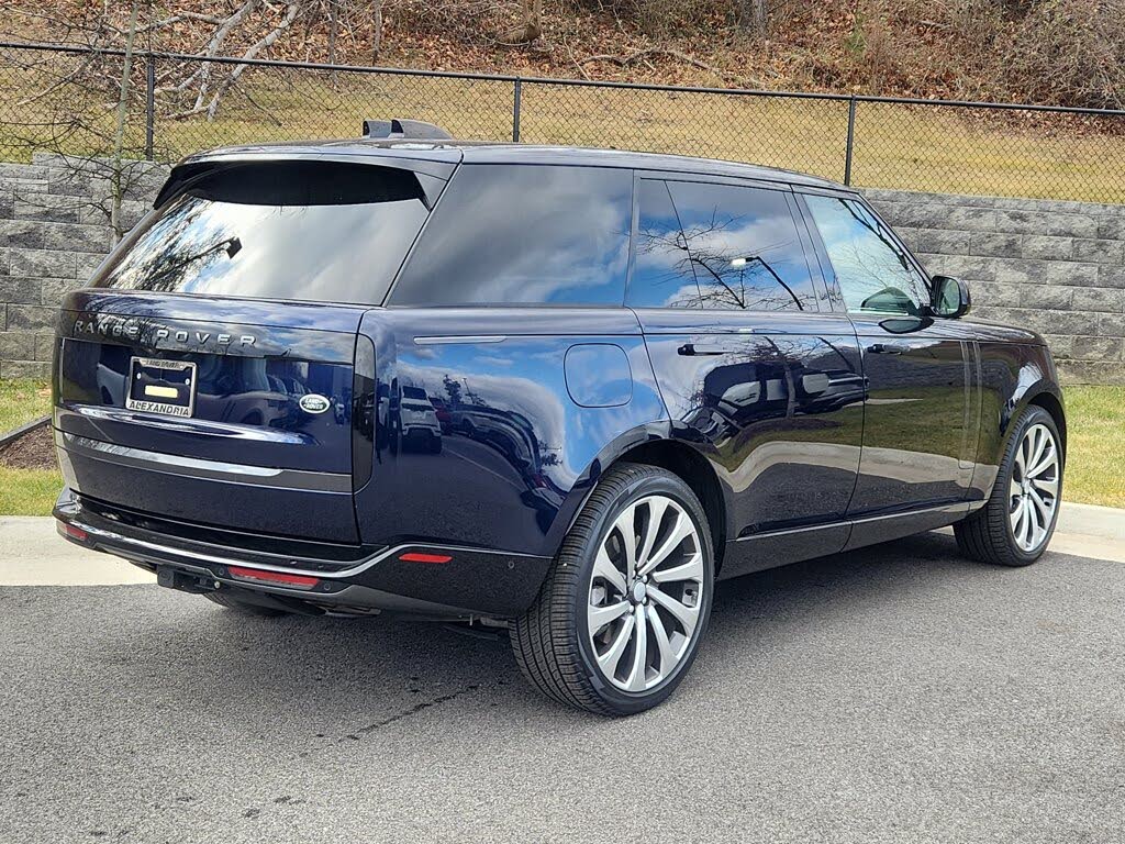 2023 Land Rover Range Rover P530 SE LWB AWD