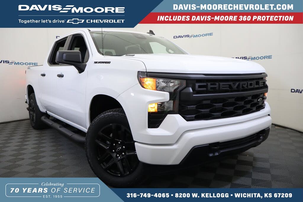 2026 Chevrolet Silverado 1500 Custom Crew Cab 4WD