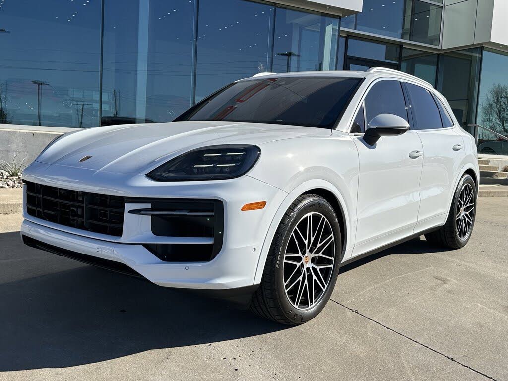 2026 Porsche Cayenne AWD