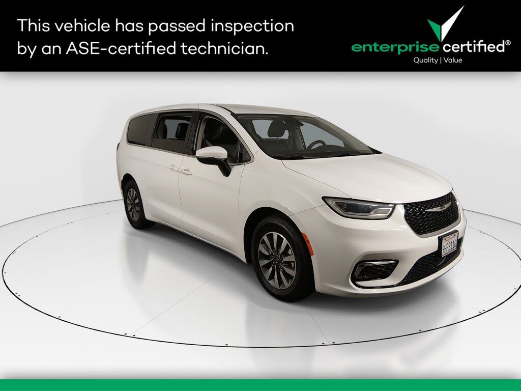 2023 Chrysler Pacifica Hybrid Touring L FWD