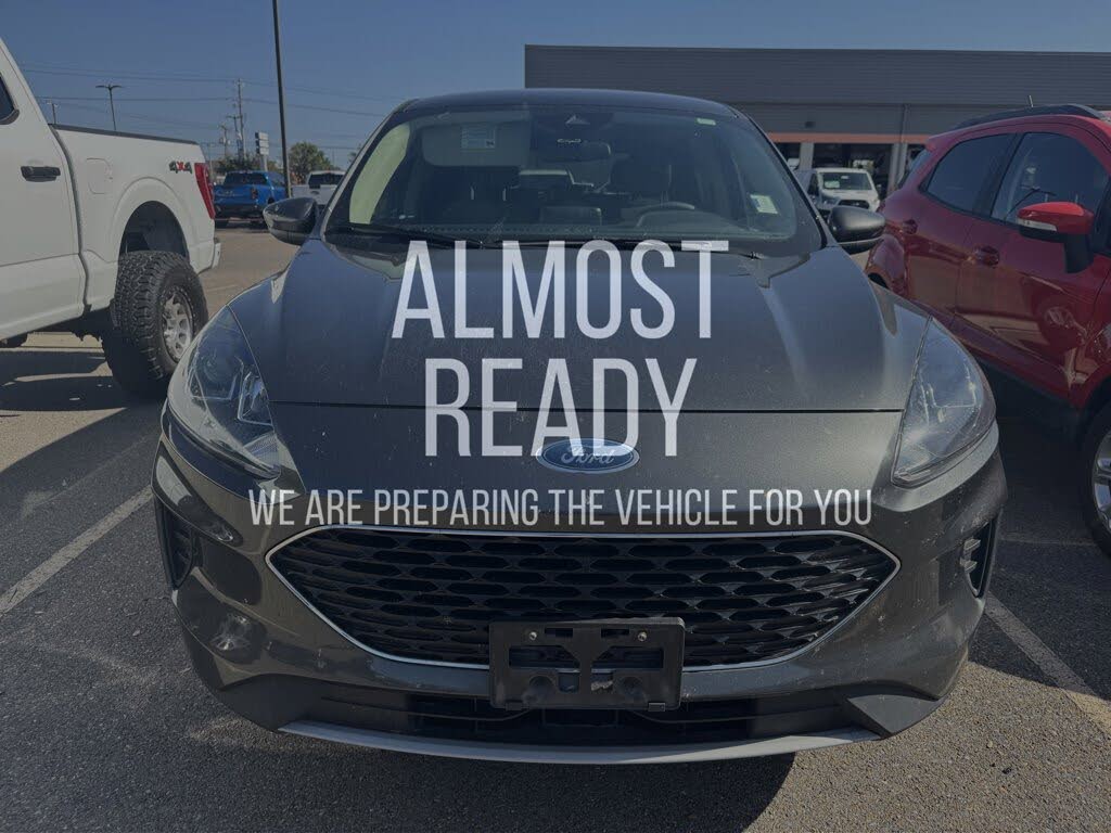 2020 Ford Escape SE FWD