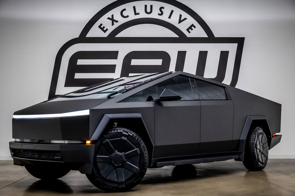 2024 Tesla Cybertruck Crew Cab AWD