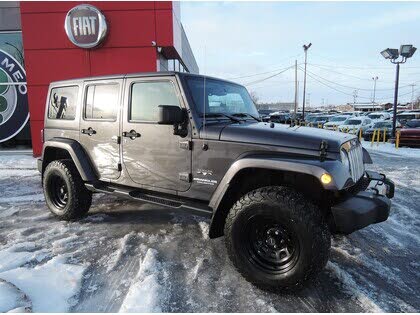 Jeep Wrangler Unlimited Sahara 4WD 2017