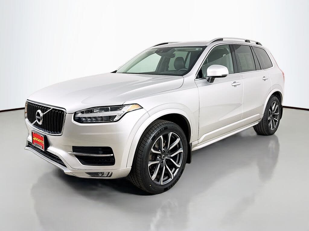2019 Volvo XC90 T6 Momentum AWD