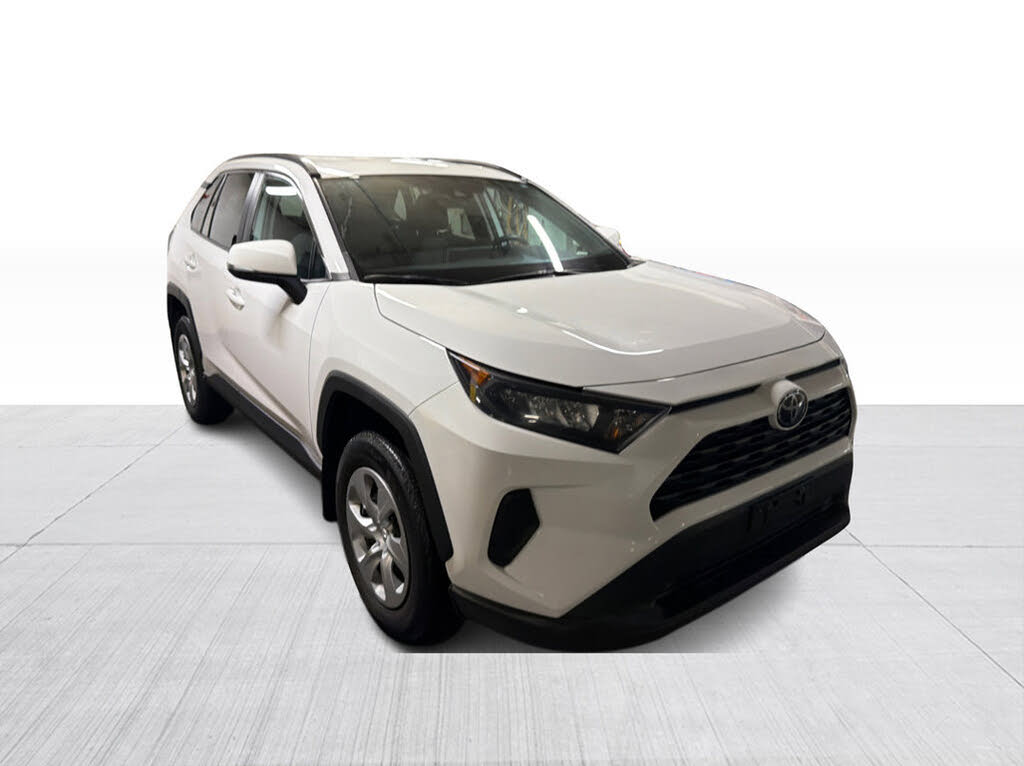 Toyota RAV4 LE AWD 2021