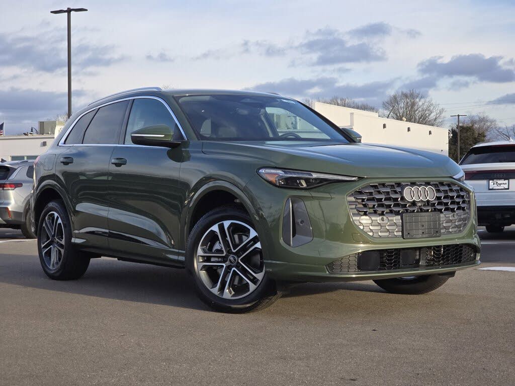 2025 Audi Q5 quattro Premium Plus 40 TFSI