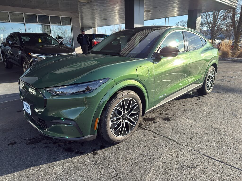 2025 Ford Mustang Mach-E Premium AWD