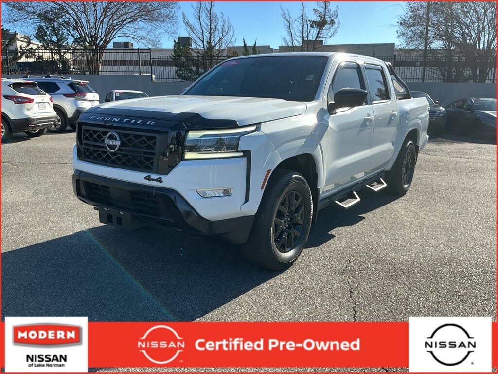 2023 Nissan Frontier SV Crew Cab 4WD