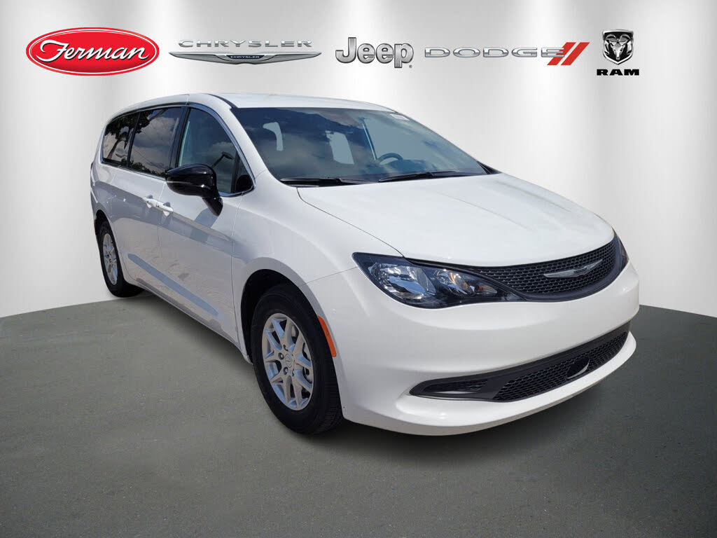 2026 Chrysler Voyager LX FWD