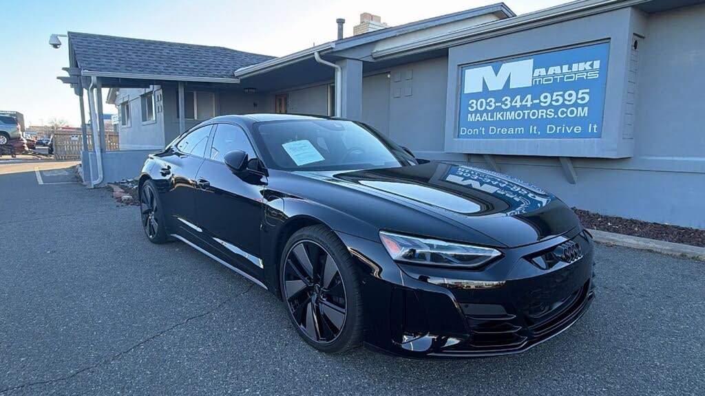 2024 Audi e-tron GT quattro Prestige AWD